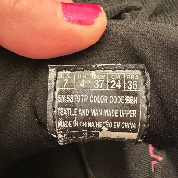 SKETCHERS Black Mesh Sneakers Women’s size 7 - Picture 3 of 7